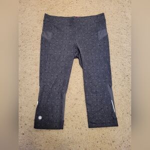Ladies Athleta Patterned Gray Leggings
